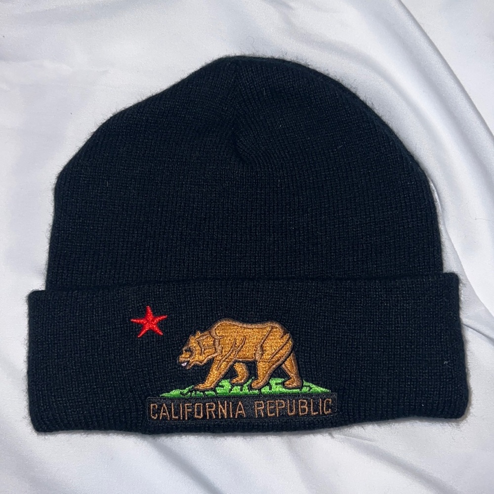 LA Hearts - California Republic Beanie
